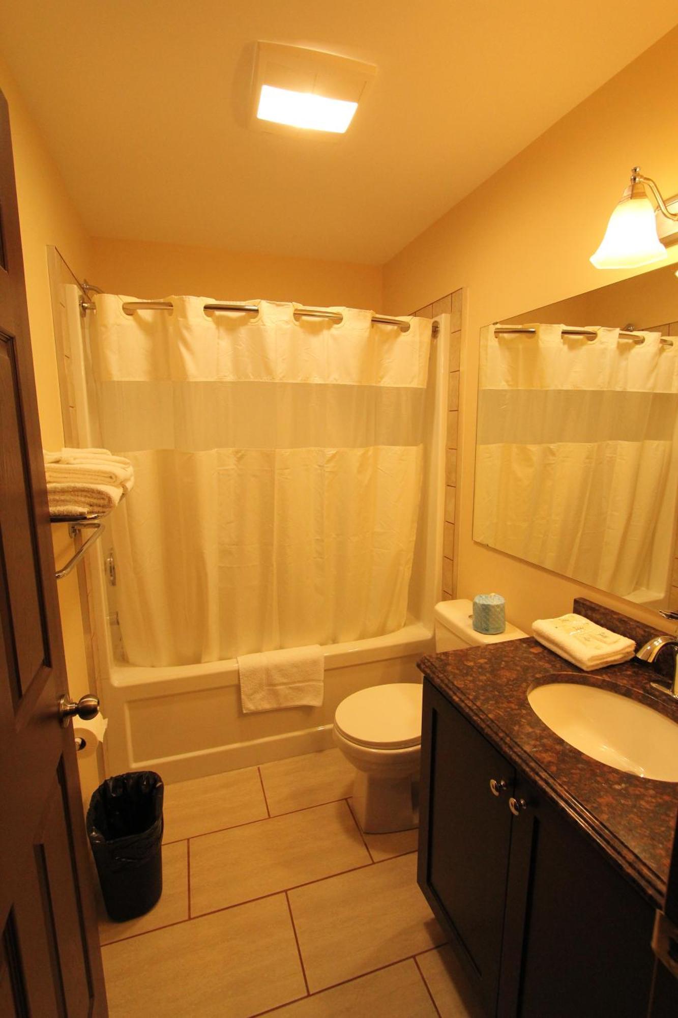 Masterson'S Motel Greater Napanee Room photo